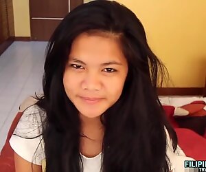 Filipina Teen Blows Big White Cock