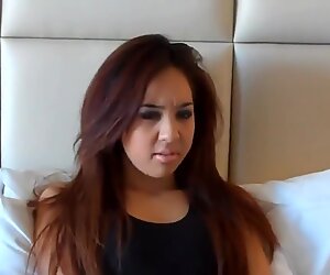 Unknown Girl Massage Footjob