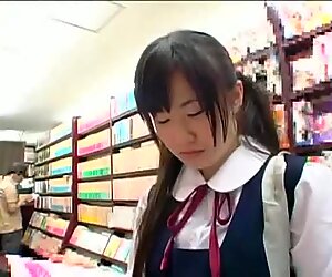 Chikan 028