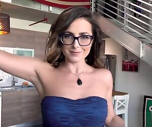 Hairy Stepmom MILF in Glasses Gets Mouth Spermed